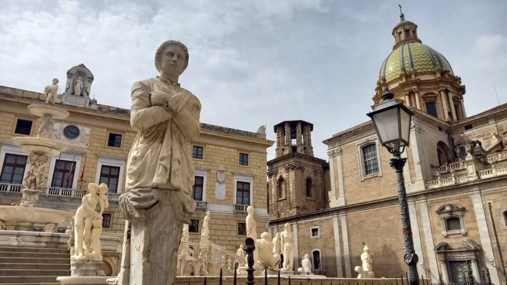 Piazza Pretoria and its beautiful fountain in Palermo - road trip in western Sicily