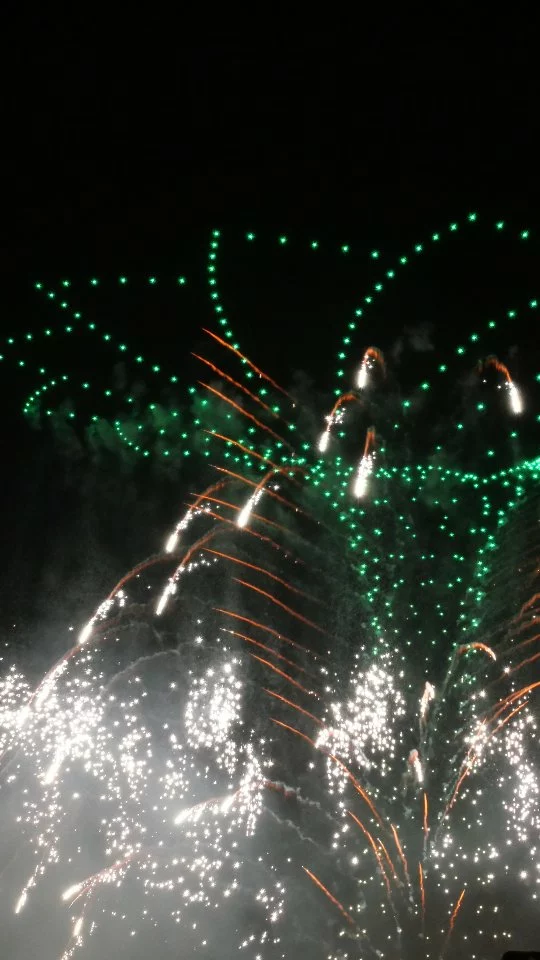 🎆Malta International Fireworks Festival 2025
Special mention to @pyroemotionsltd and its pyrodrones show. It was simply amazing and poetic! Plus, it's better for the environment, less noisy and doesn't scare the pets and wild animals as much as the traditional fireworks. We want to see more of those!

#malta #lovemalta #lovinmalta #visitmalta #fireworks #drones #pyrodrone #feuxdartifices #fireworksfestival #pyrotechnics #bayeasy #valletta

@malta_int_fireworks_festival @lovemalta @lovinmalta @897bayofficial @bayeasymalta